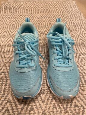 Under Armour 8.5 Aqua Blue Charged Assert 10 Running Shoes